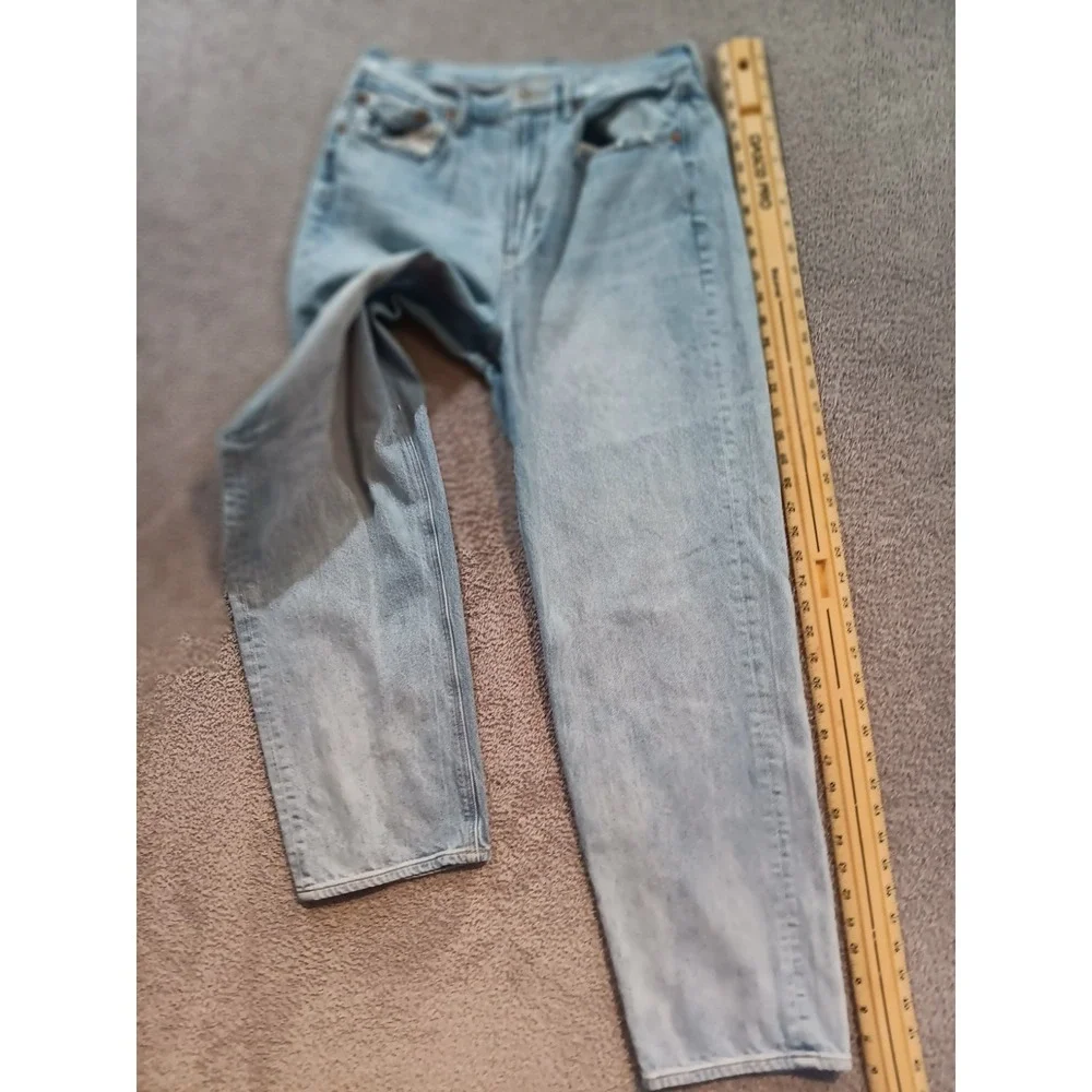 American Eagle Outfitters good pre